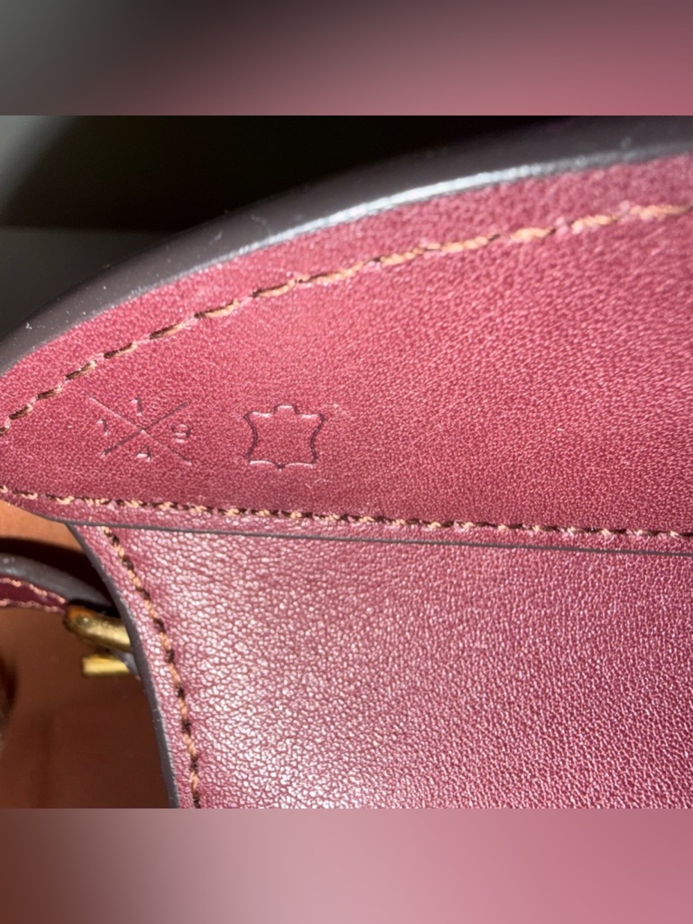 Coach Empire 28 Merlot - Picture 8 of 11